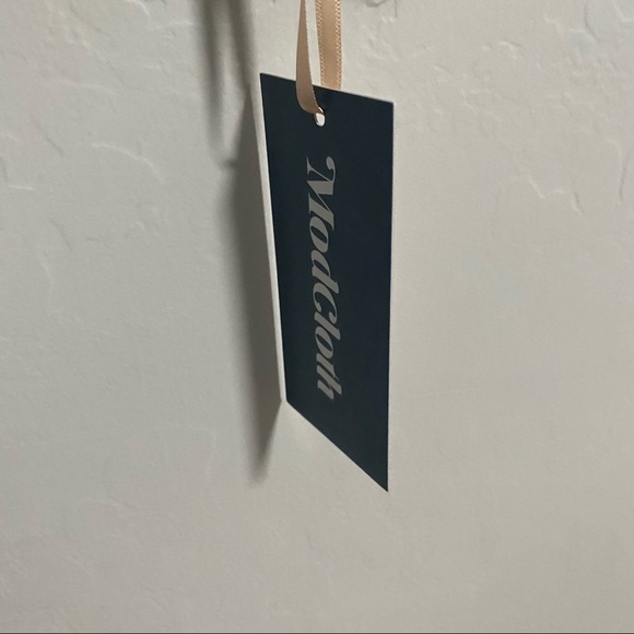 ModCloth Cozy Days Striped Scarf, New with Tags - Picture 4 of 7